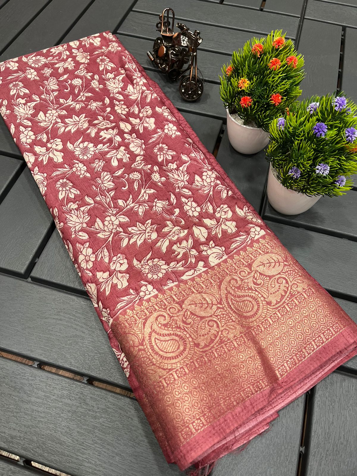 Small flower 2 By Wow Printed Non Catalog Sarees